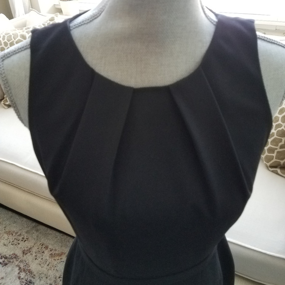 Tahari Little Black Cocktail Dress Sz 6 - Picture 2 of 3